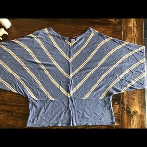 Women’s loos fit sweater